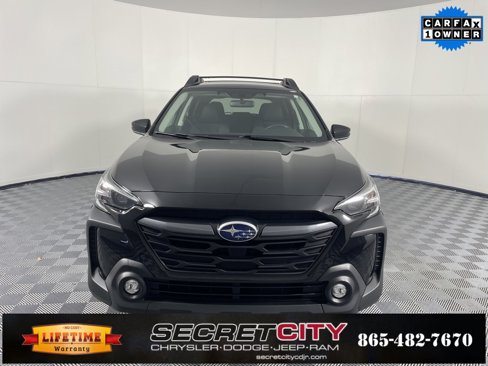 Used 2023 Subaru Outback Premium image 2