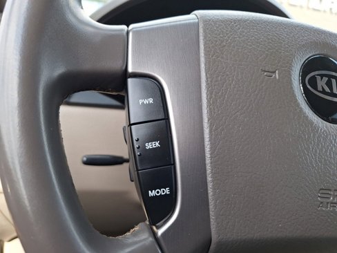 Used 2004 Kia Sorento 4WD image 13