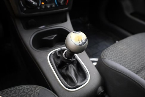 Used 2009 Pontiac G5 w/ My Link Package image 17