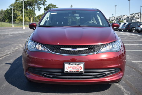 Used 2019 Chrysler Pacifica LX image 6