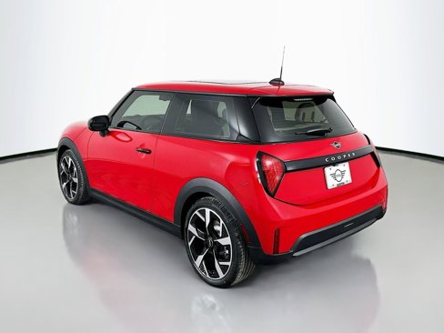 Certified 2025 MINI Cooper 2-Door Hardtop image 7