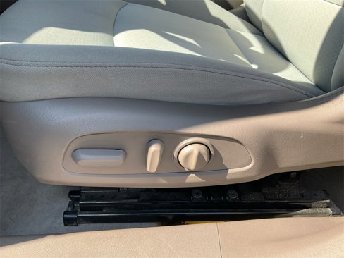 Used 2024 Chevrolet Malibu LT image 26