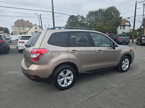 Used 2015 Subaru Forester 2.5i Premium w/ All-Weather Package image 4