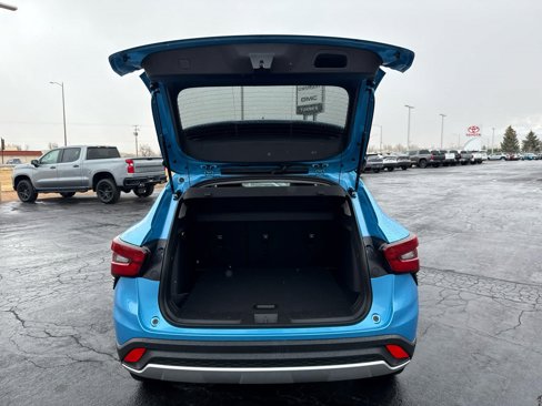 New 2025 Chevrolet Trax LT w/ Driver Confidence Package image 3