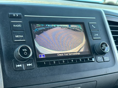 Used 2018 Honda Pilot LX image 32