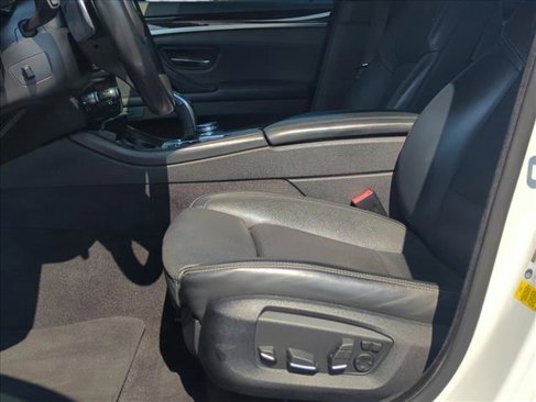 Used 2016 BMW 535i Sedan image 18