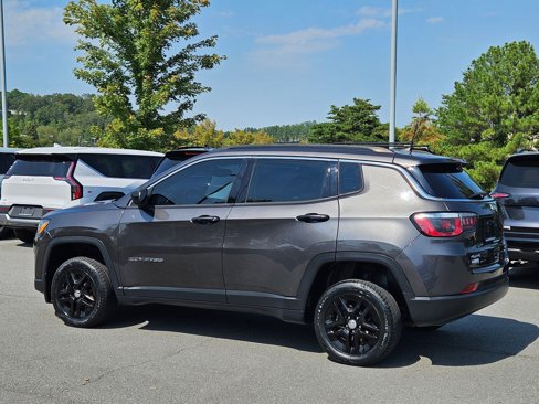 Used 2020 Jeep Compass Sport image 5