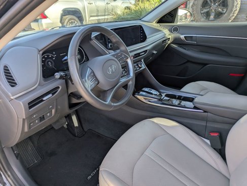 Used 2021 Hyundai Sonata Limited w/ Cargo Package image 9