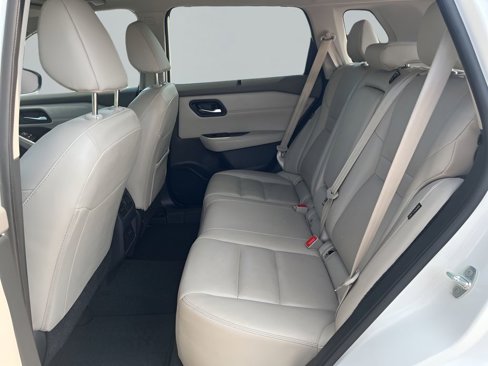 Used 2023 Nissan Rogue SL w/ SL Premium Package image 39
