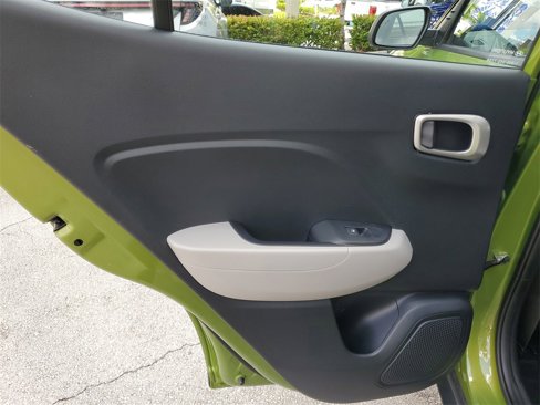 Certified 2023 Hyundai Venue SEL image 8