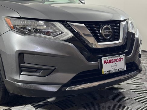 Used 2020 Nissan Rogue S image 4