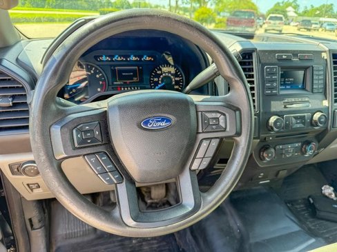 Used 2017 Ford F150 XL w/ Equipment Group 101A Mid image 8