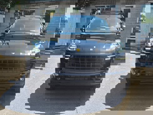 Used 2018 Porsche Macan image 2