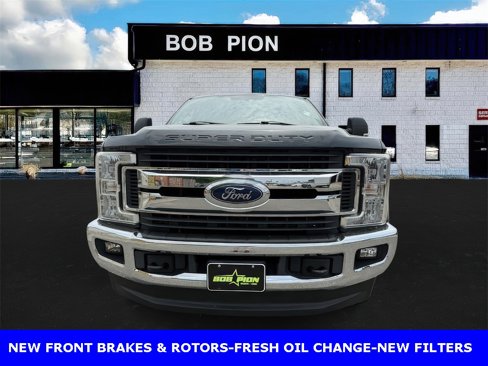 Used 2017 Ford F250 XLT w/ XLT Value Package image 2