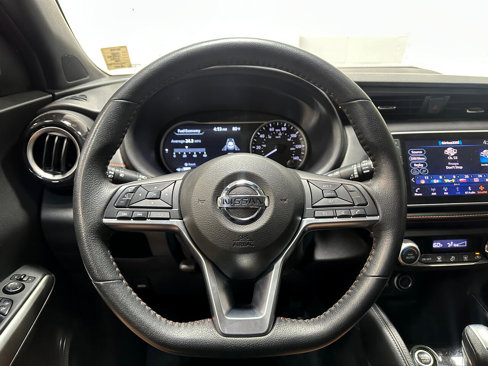 Used 2020 Nissan Kicks SR w/ Exterior Package image 30