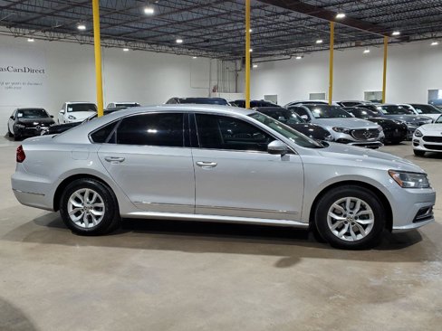Used 2017 Volkswagen Passat 1.8T S image 5