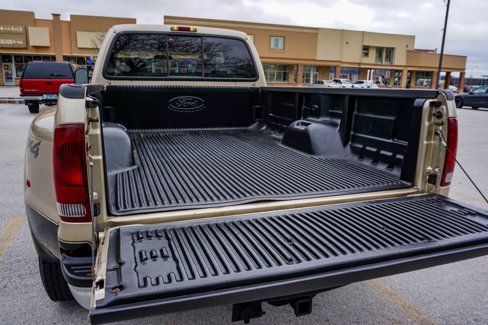 Used 2001 Ford F350 4x4 Crew Cab DRW Super Duty image 32