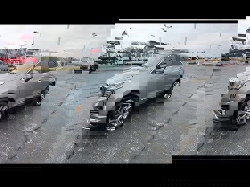 Used 2024 Cadillac XT5 Premium Luxury image 4