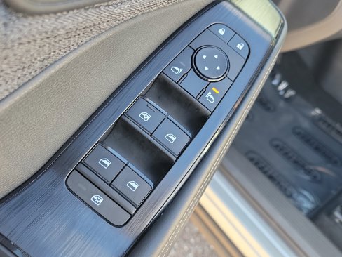 Certified 2022 Nissan Rogue SV image 21