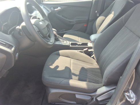Used 2018 Ford Focus SE image 21