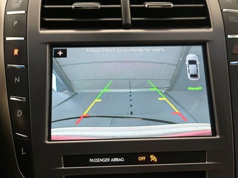 Used 2017 Lincoln MKZ Reserve w/ Climate Package image 17