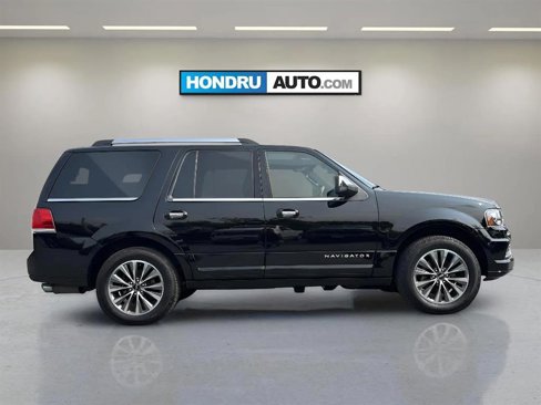 Used 2016 Lincoln Navigator Select image 6