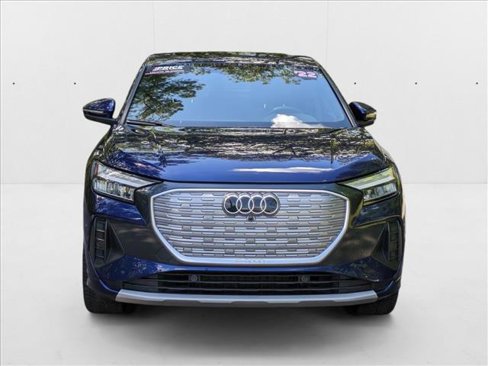 Used 2022 Audi Q4 e-tron Premium Plus image 7