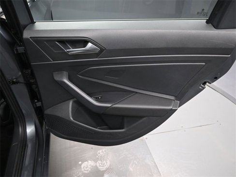 Certified 2025 Volkswagen Jetta Sport image 29