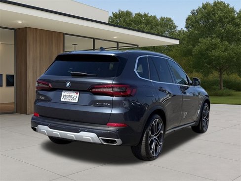 Certified 2022 BMW X5 xDrive45e w/ Climate Comfort Package image 6