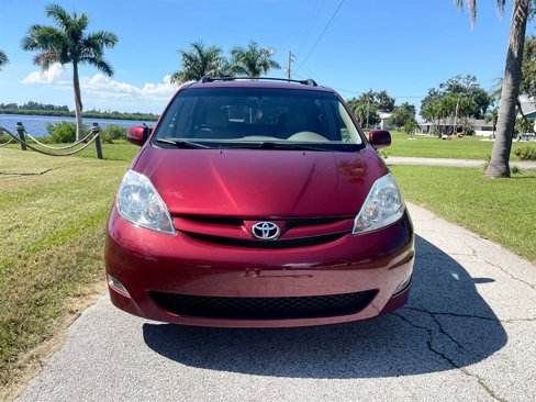 Used 2008 Toyota Sienna XLE Limited image 4