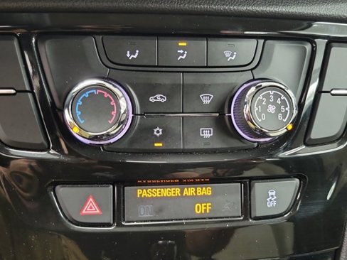 Used 2020 Buick Encore Preferred w/ Safety Package image 29