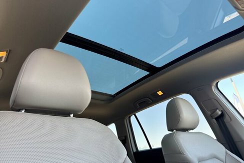Used 2019 Volkswagen Atlas SEL Premium image 18