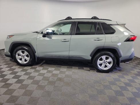 Used 2021 Toyota RAV4 XLE image 11