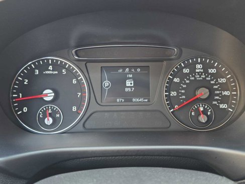 Used 2016 Kia Sorento LX image 12