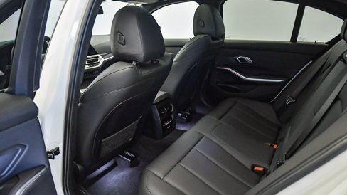 Used 2021 BMW 330i Sedan w/ Premium Package image 20