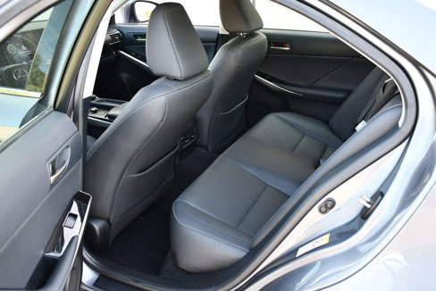 Used 2018 Lexus IS 300 image 15