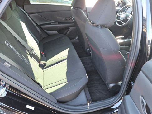 Used 2025 Hyundai Elantra Sport w/ Cargo Package image 17