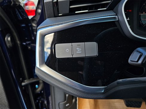New 2025 Audi Q3 2.0T Premium image 18