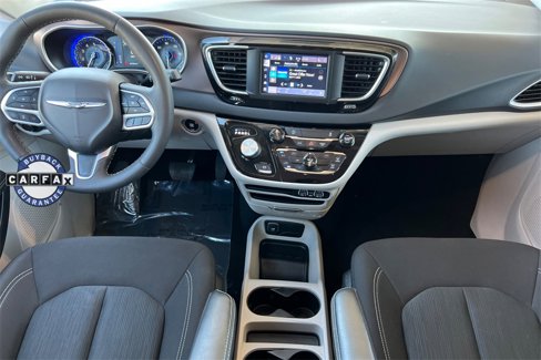 Used 2023 Chrysler Voyager LX image 18