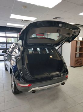 Used 2017 Lincoln MKC Reserve image 8