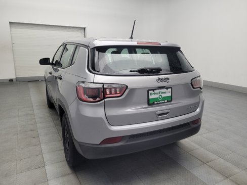 Used 2018 Jeep Compass Sport image 5