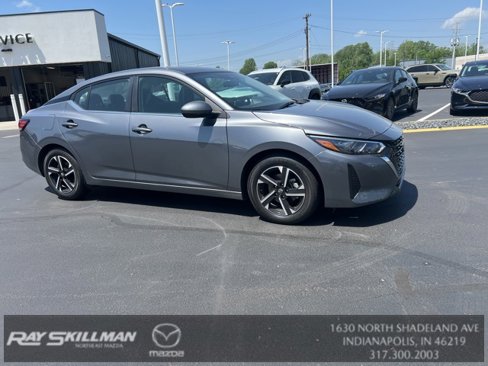 Used 2024 Nissan Sentra SV image 2