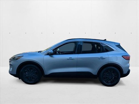 Used 2020 Ford Escape SEL image 18