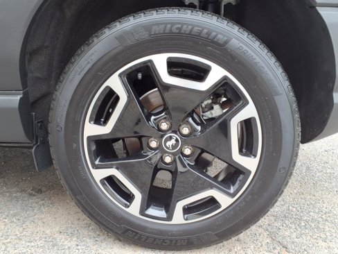 Used 2023 Ford Bronco Sport Outer Banks w/ Tech Package image 9