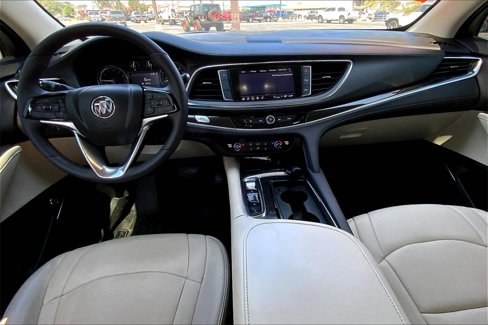 Used 2022 Buick Enclave Essence image 16