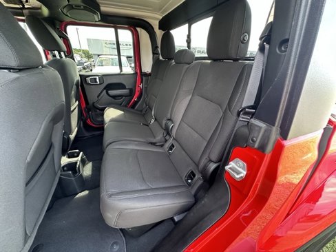 Certified 2023 Jeep Gladiator Sport image 10