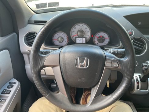 Used 2010 Honda Pilot LX image 19