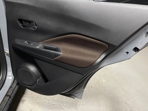 Used 2023 Nissan Kicks SR image 15