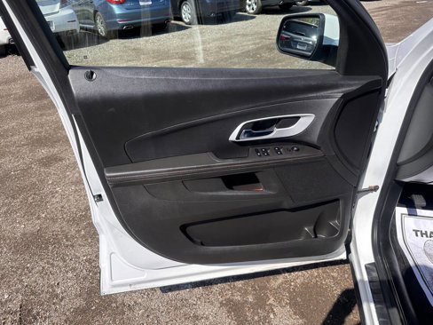 Used 2011 Chevrolet Equinox LT image 9