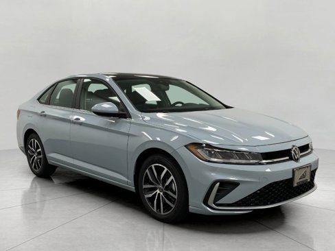 New 2025 Volkswagen Jetta SE image 1